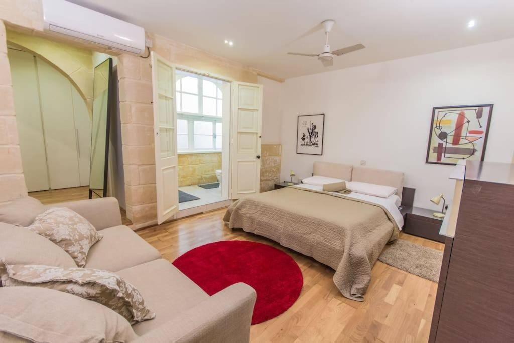 Central Valletta House Флоріана Екстер'єр фото